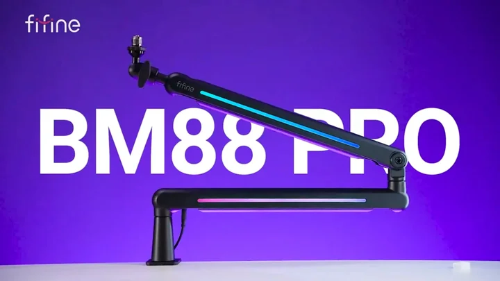 Fifine BM88PRO: мікрофон нижче лінії монітора