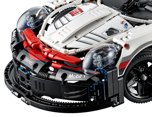 Конструктор LEGO Technic 42096 Porsche 911 RSR