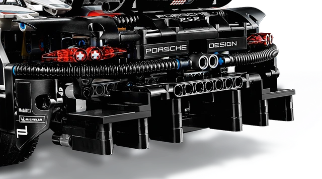 Конструктор LEGO Technic 42096 Porsche 911 RSR