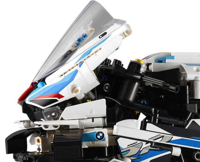 Конструктор LEGO Technic 42130 BMW M 1000 RR